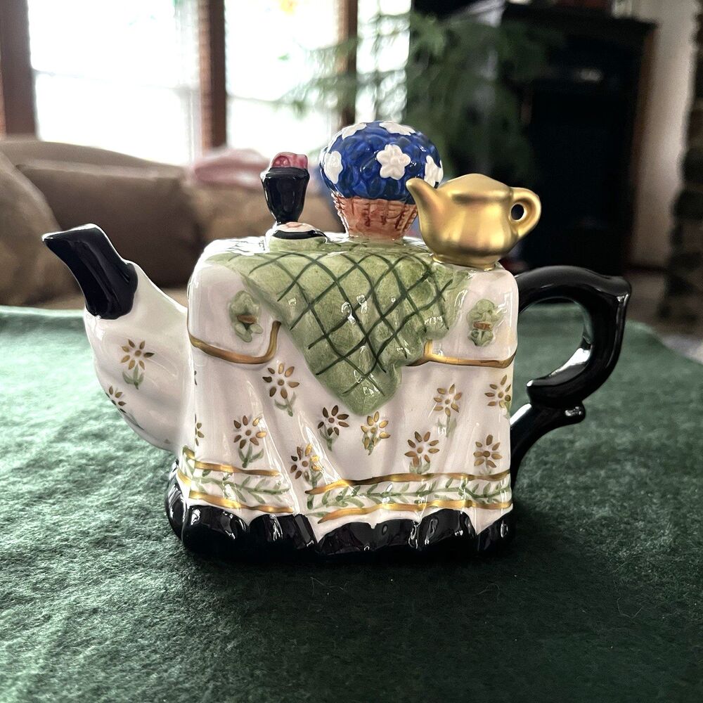 HH Houston Harvest Breakfast Table Setting Ceramic Floral Tea Pot Collection